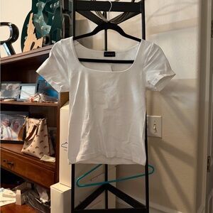 Stylish White Short Sleeve Top